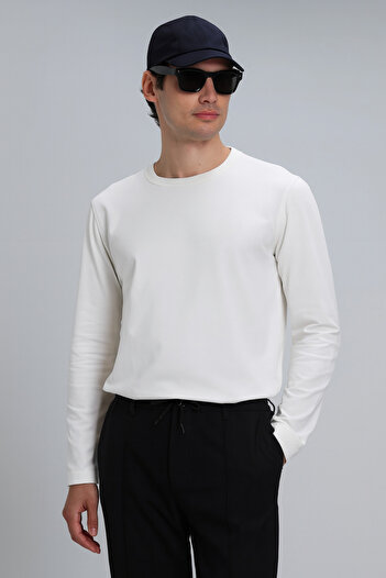 GUARAZ Men's Relax Fit Comfortable Cut 100% Cotton Long Sleeve Crew Neck Basic T-Shirt