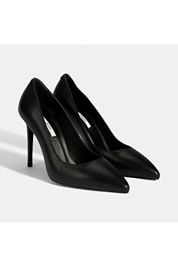 Desa Women's Black Leather Stiletto