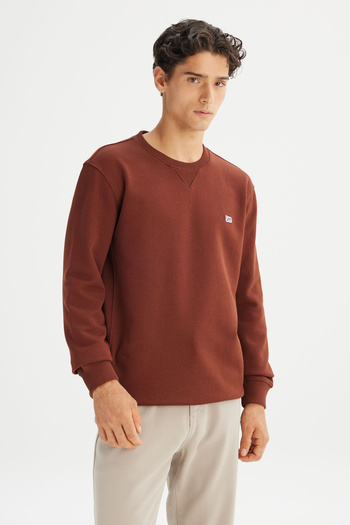 Lee 100% Cotton Regular Fit Regular Cut Crew Neck Brick Color Sweatshirt