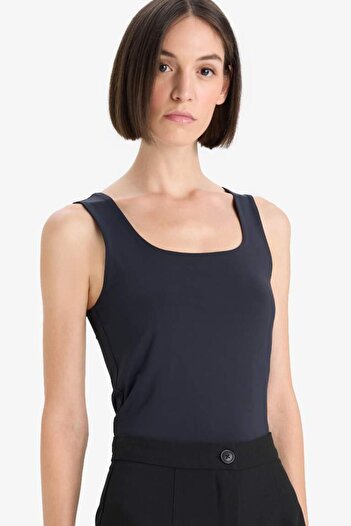 DeFacto Slim Fit Slim Fit Basic Plain Square Neck Undershirt (25 Au)