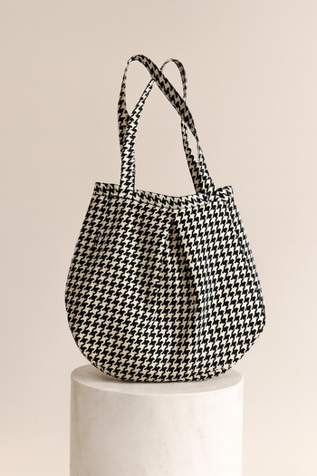 YUNUSOĞLU HOME Black and White Multi-Purpose Premium Oversize Crowbar Medium Size Canvas Women's Hand and Shoulder Bag