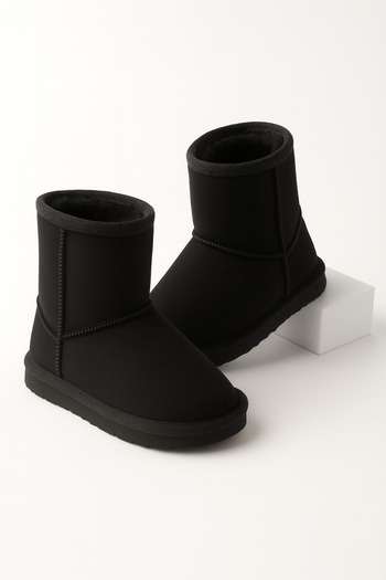 Zilvana Girl's Black Regular Length Fur Winter Boots