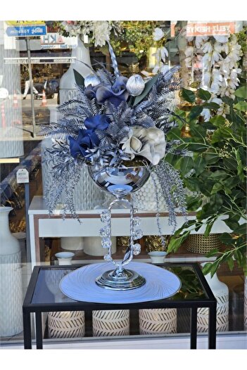 Hinora Ornament decorativ de masă cu flori, cu picioare din metal, cu aranjament elegant, dimensiune medie 20x38cm