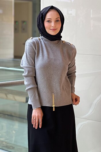 Ghisa Knitwear Tunic with Button Detail on the Shoulders