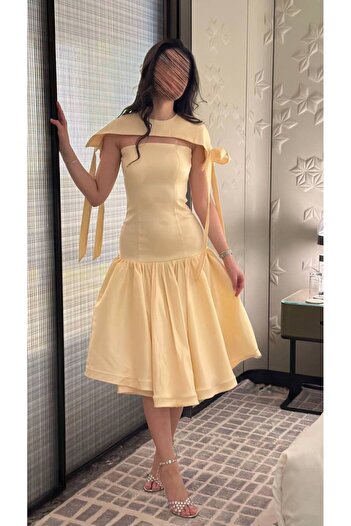 Generic Short yellow dress