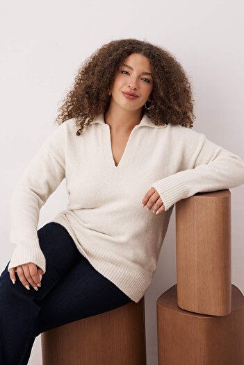 Trendyol Curve Ecru Polo Neck Soft Feel Knitwear Sweater Tbbaw26An00024