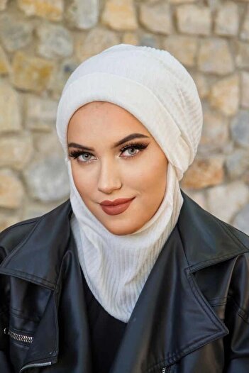 Aişe tesettür Off-White Ribbed Masked Beret