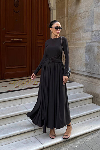 Ortaya Çık Black Belt Design Flowy Dress