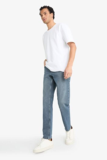 DeFacto Slim Tapered Fit Dar Kalıp Normal Bel Daralan Paça Jean Pantolon G1300AX25AU