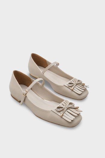 Capone Outfitters Kelsy Blunt Toe Tasseled Short Heeled Women's Ballerinas