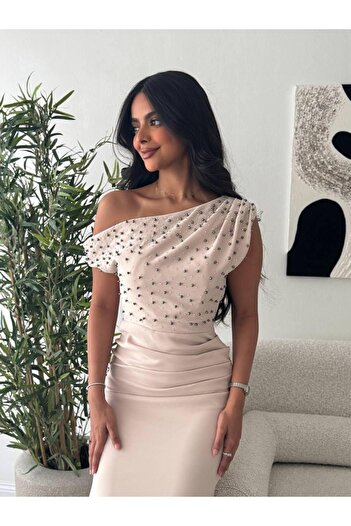 Generic Sugar dress decorated with pearls