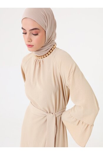 Refka Φόρεμα Hijab με λουράκι με λεπτομέρεια βολάν στους μανίκια - Χρώμα πέτρας -