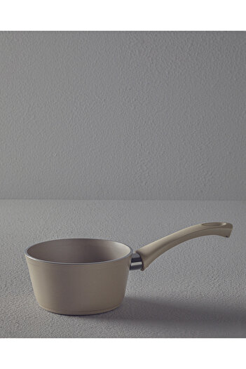 English Home Pretty Sauce Pot 14 cm Beige