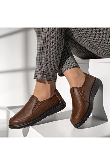 BMoD Women's brown casual shoes with an elastic material insert MOD13073