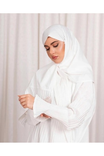 Gerenic Very soft and comfortable prayer shawl, includes a scarf and covers the entire body. Suitable for all body types.