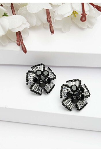 Avant-Garde Paris Diva Collection Columbine Shaped Studs