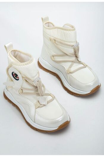PARLAVERA Unisex Thick and Lightweight Sole Easy-To-Wear Velcro Children's Winter Boots