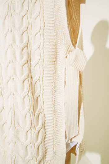 Kombinazon Elis Knitted Patterned Side Tie Sweater