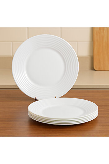 Dania Make your dining table more elegant with Arcopal white plates, 18 cm.