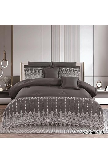 Roshen A sophisticated microfiber lace bedspread set with prominent details and a touch of luxury and elegance. A quilt measuring 240*260.