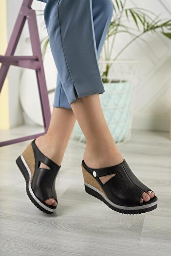 Mammamia D25Yt 1455 Black Genuine Leather Padding Women's Slippers