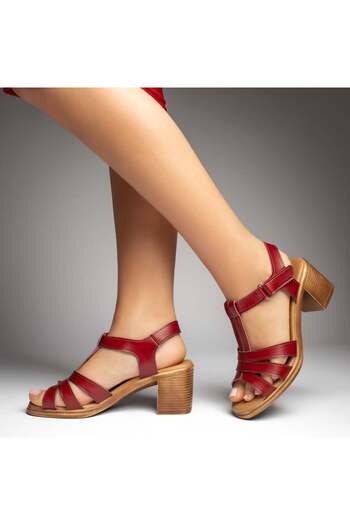 BMoD Burgundy women's sandals with thick heel and strap MOD13677