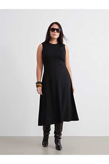 LC Waikiki Black Plus Size Crew Neck Waist Fitted Dress