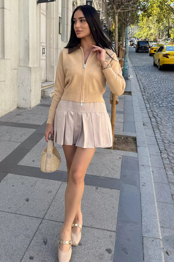 julude Beige Women's Polo Neck Leather Trimmed Zippered Knit Cardigan (Fits Sizes S-M-L.)