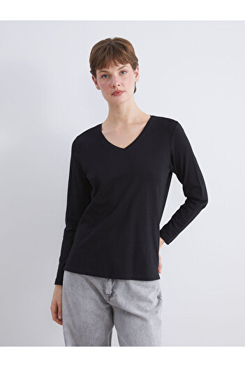 LC Waikiki Women's Black V-Neck T-Shirt