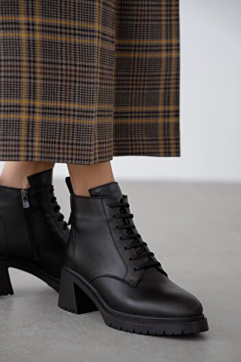 selinshoes Dorin Genuine Leather Lace-Up Women's Boots - Black