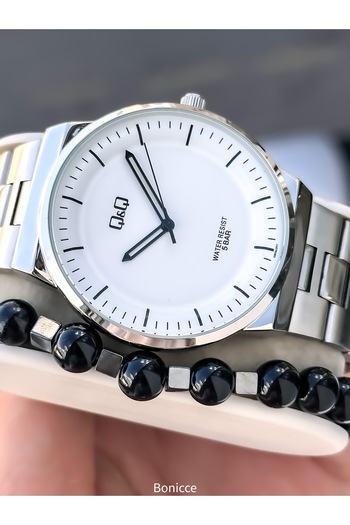 Q&Q Men's Wristwatch, Silver Steel Band, 5 Atm Water Resistant, Simple Model with Bracelet Gift