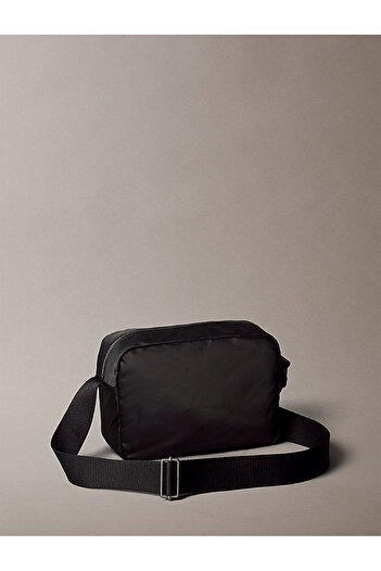 Calvin Klein Men's Tech Utility Camera Bag
