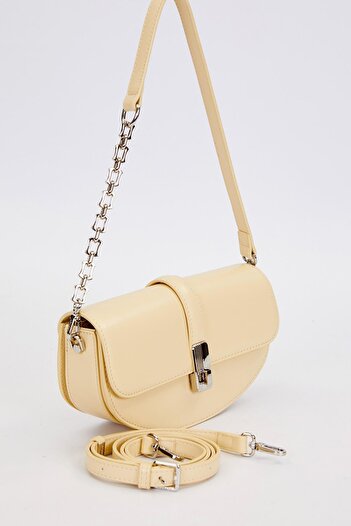 Levidor Yellow Metal Detailed Shoulder Bag
