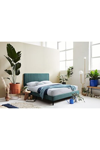 OEM Emerald Upholstered Bed with Green Velvet, 140x200, Wooden Frame with Fixed Slats