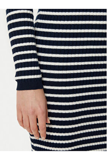Tommy Jeans Rochie tricotată pentru femei DW0DW19476 Albastră