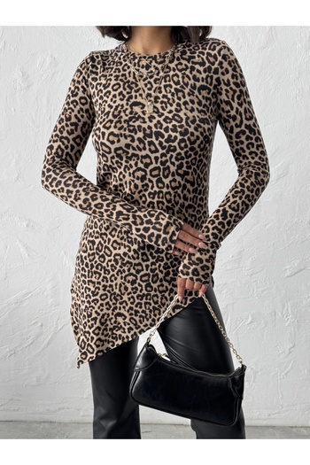 MELA ROSSA Women's Leopard Asymmetrical Hem Crew Neck Viscose Elastane Tunic Blouse