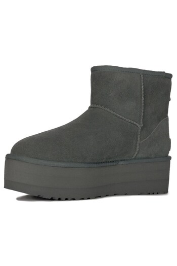 UGG 1134991RNS