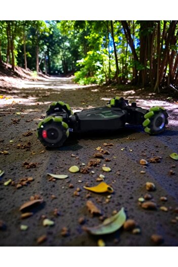 GLAMSI Stunt Climbing Car 4x4, gesture control and remote control
