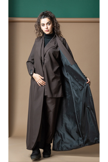 outline Three-piece formal abaya in brown