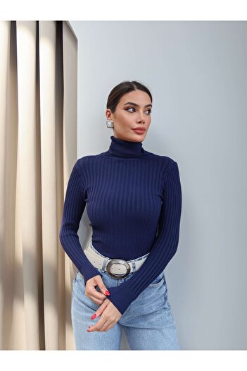 ESRAHELVACI Ribbed Turtleneck Sweater