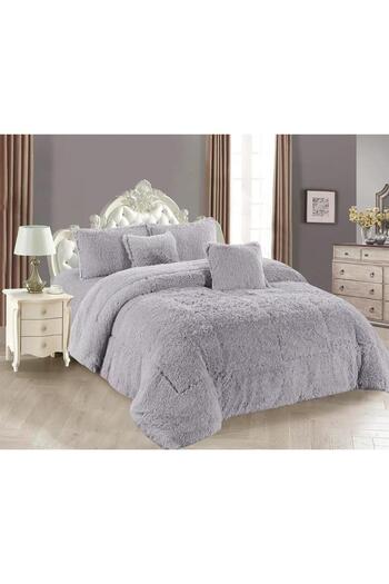 SNOOZYL Royal faux fur double bedspread to give you warmth and elegance