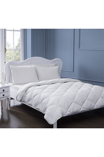 Pierre Cardin Buy 1 Get 1 Free Double Microfiber Quilt 300 Gr/M2