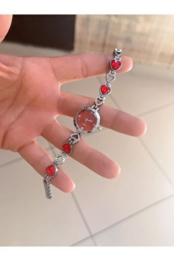 LOOQ Vintage Heart Figured Women's Wristwatch