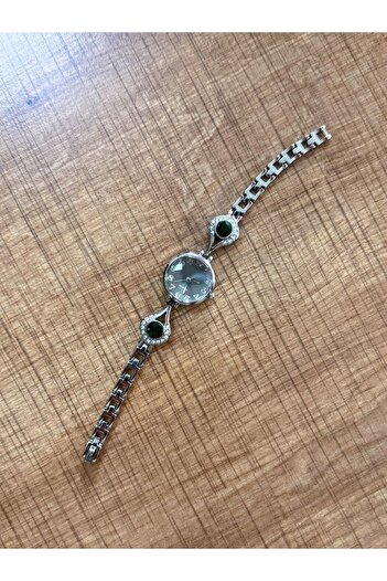 LOOQ Zircon Stone Detailed Women's Wristwatch Vintage