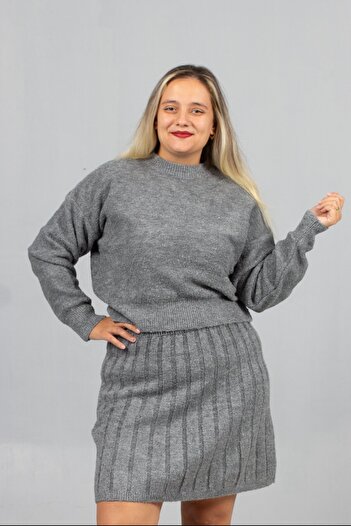 Truva XXL Sophisticated Dark Gray Knitwear Set |   Noble Skirt Sweater Combination up to Size 46