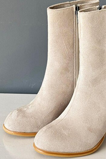 Preshley Women's Marta Beige Suede 6 cm Thick Heeled Egg Toe Zippered Boots