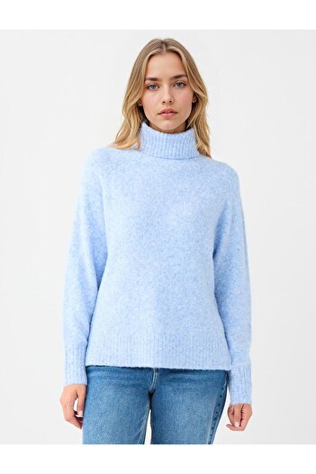 Jimmy Key Light Blue Straight Cut Turtleneck Sweater