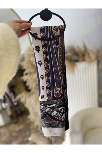 Neva Ethnic Pattern Shawl