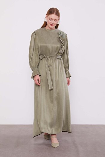 Levidor Green Dress with Flower Accessories