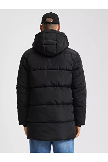 QS by s.Oliver Q/S by s.Oliver Men's Parka Jacket with Hood and Regular Fit, Black